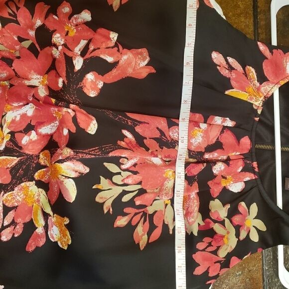 Dana Buchman Silk Floral Dress - Picture 9 of 13